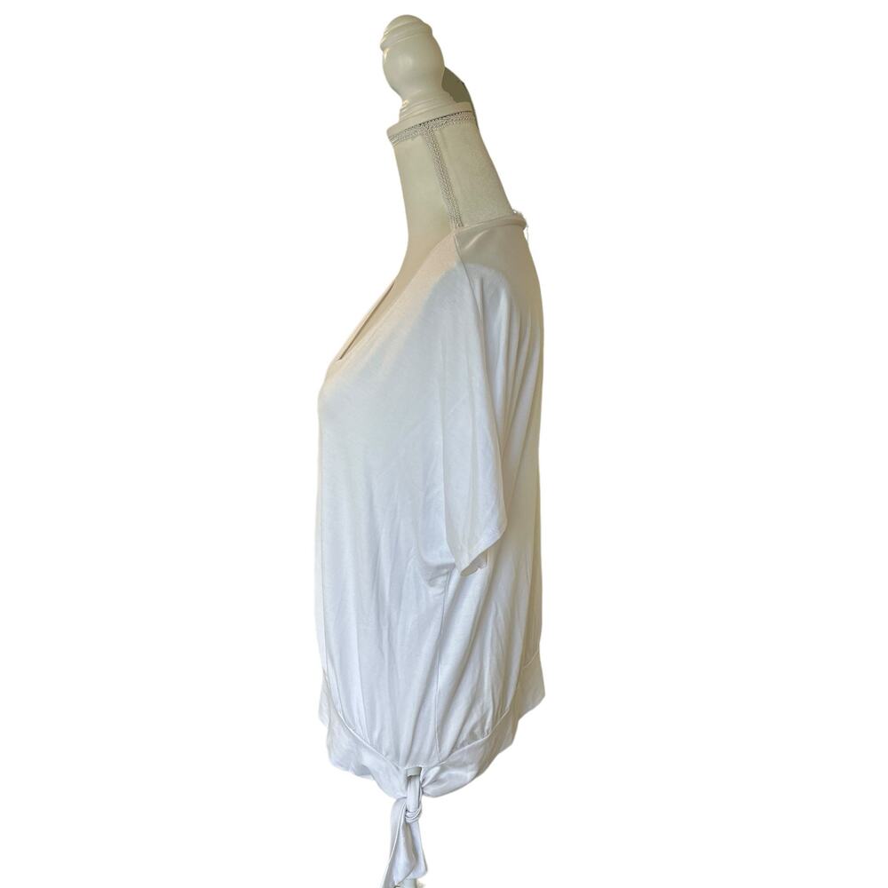 NWT Korye V Neck White Tie Knot Detail Relaxed Fit Cap Sleeve Size Large - Picture 5 of 10